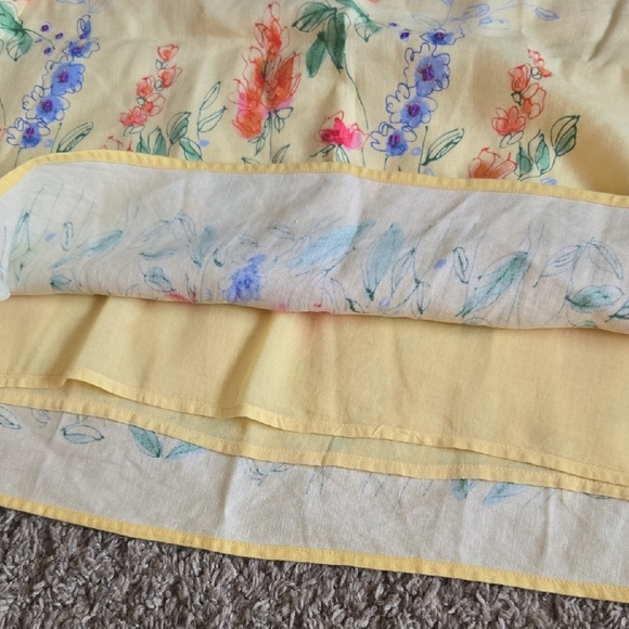 Liz Claiborne Yellow Floral Knee Length Skirt Size 14 - Picture 3 of 6
